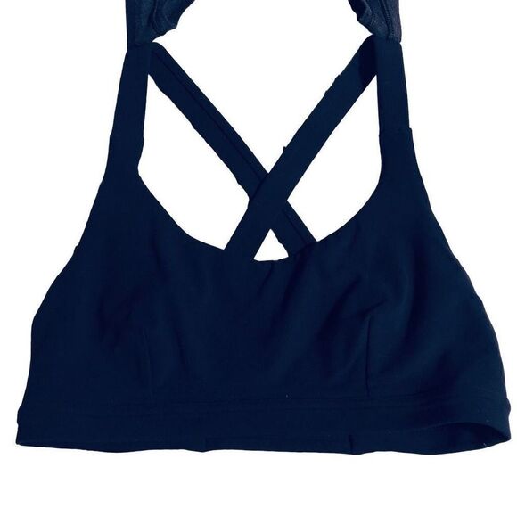 Lululemon Tank Womens 6 Twist & Reach Tank Dark Purple Built In Bra Criss Cross - Picture 8 of 8